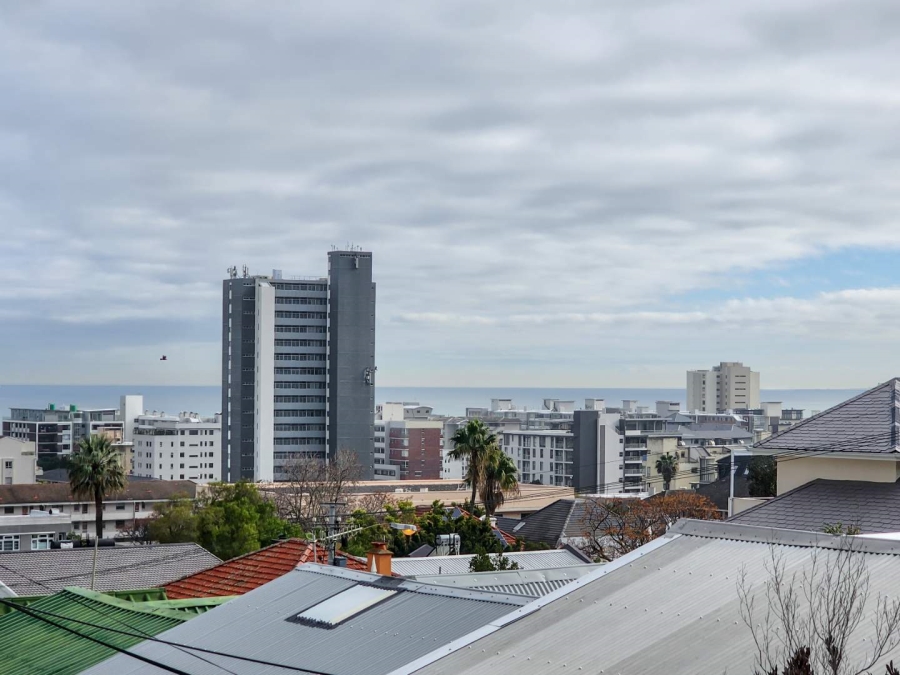 2 Bedroom Property for Sale in Sea Point Western Cape